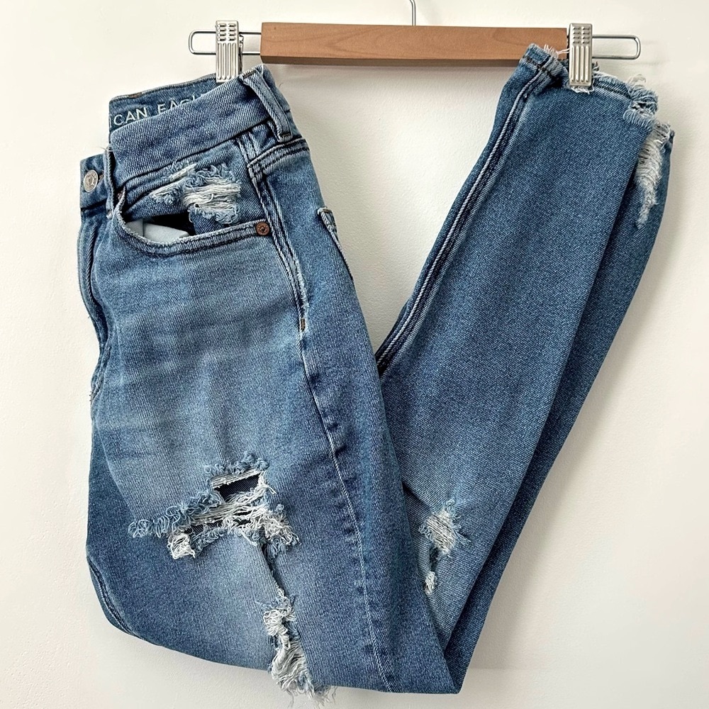 American Eagle Outfitters Medium Wash Distressed Curvy Mom Jeans